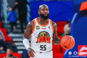 乐鱼在线登录-就靠你了！多米尼克-琼斯半场16中6轰两队最高21分外加8板4助