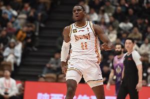 乐鱼电竞-苏群：山西要靠前三节“存款”应对第四节单外援带来的“花销”