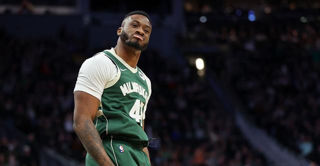 乐鱼电竞-薪资专家：雄鹿15人名单已满 小杰克逊的合同为部分保障