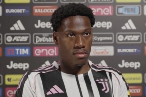 专家：尤文签下戴维是一笔出色的引援，他和穆阿尼能搭档得很好